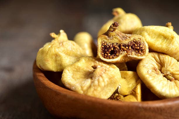 خرید و قیمت انجیر خشک درجه یک استهبان + فروش ویژه